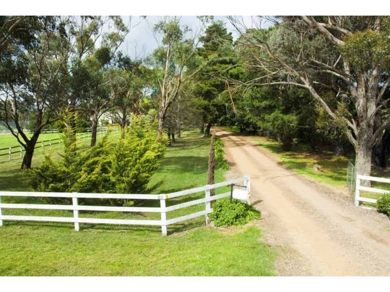 146 Station  Road, New Gisborne VIC 3438