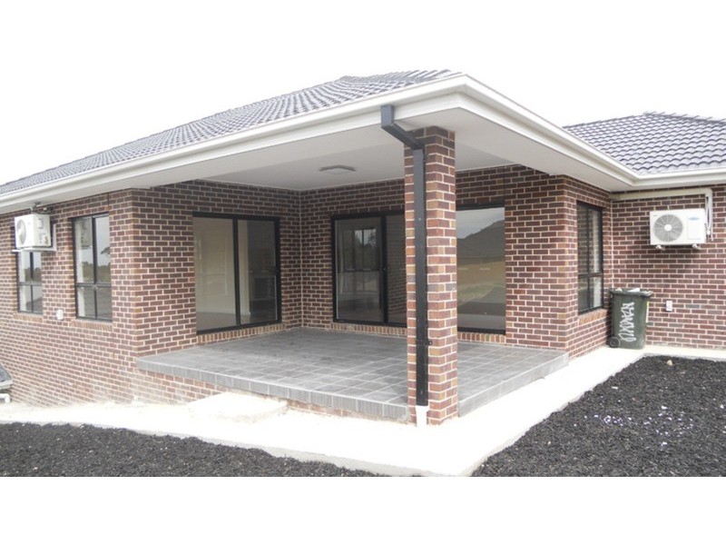 84 Phillip Drive, Sunbury VIC 3429