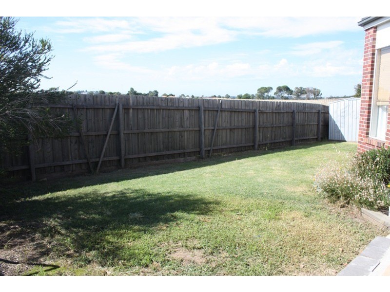 12 Marsh Crescent, Sunbury VIC 3429