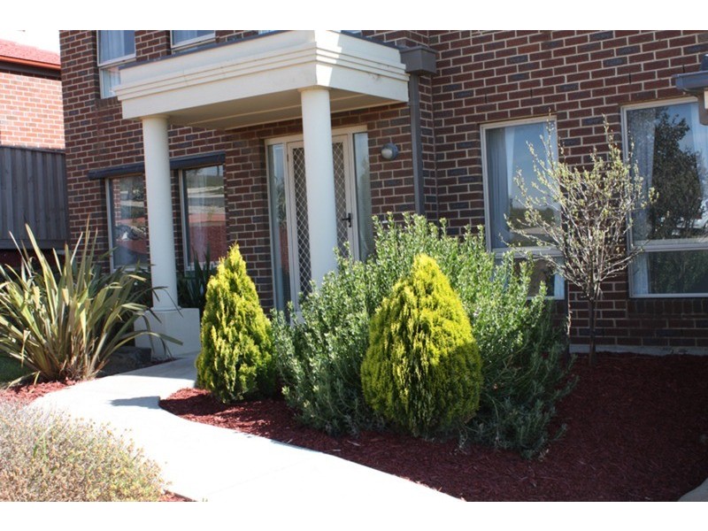 10 Grand Ridge Way, Sunbury VIC 3429