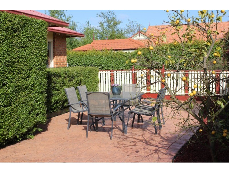 2 Wodalla Grove, Gisborne VIC 3437