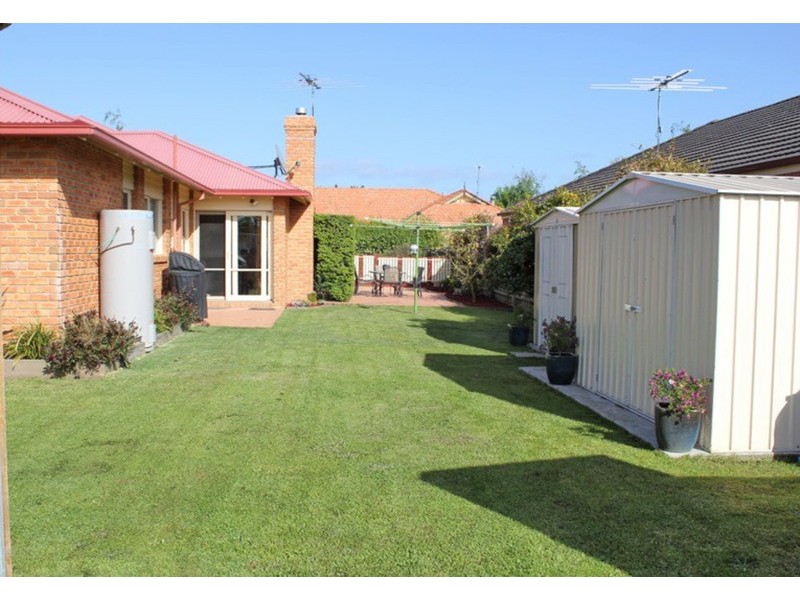 2 Wodalla Grove, Gisborne VIC 3437