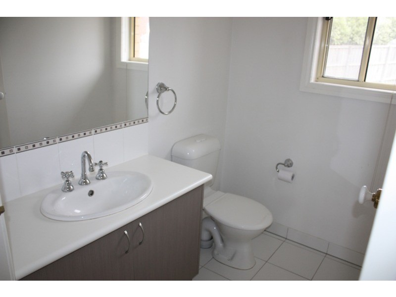 16 Bundanoon Avenue, Sunbury VIC 3429