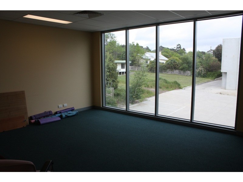 2/18 Prince Street, Gisborne VIC 3437