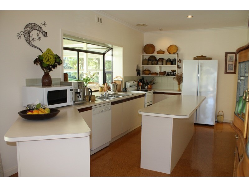 115 St Johns  Road, Bulla VIC 3428