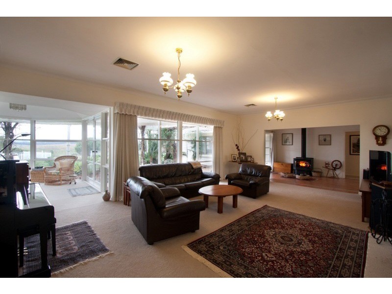 115 St Johns  Road, Bulla VIC 3428