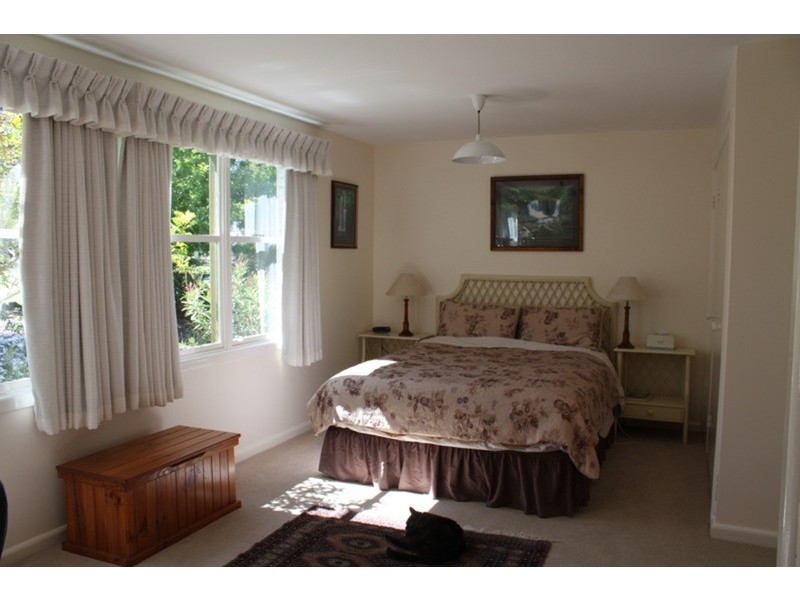 115 St Johns  Road, Bulla VIC 3428