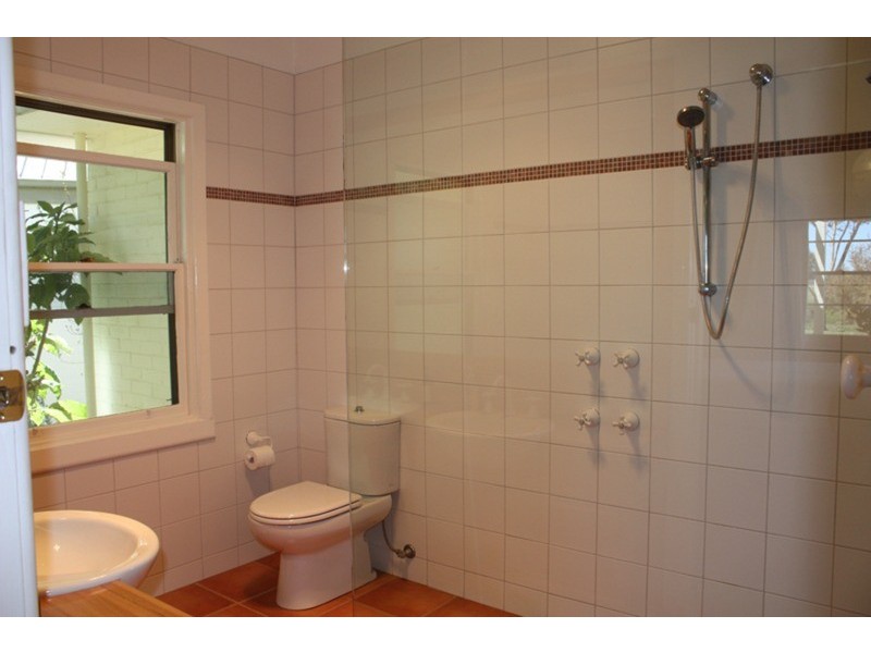 115 St Johns  Road, Bulla VIC 3428