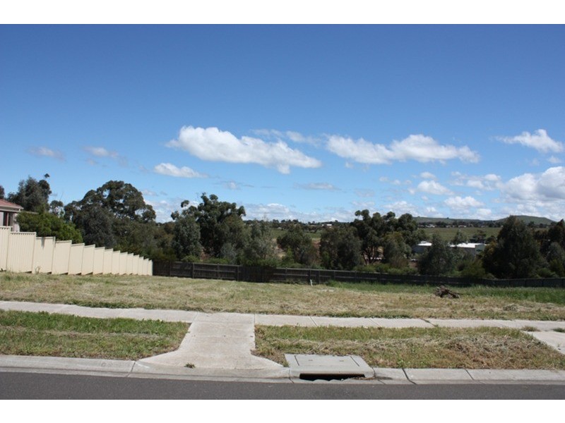 52 Sassafras Drive, Sunbury VIC 3429