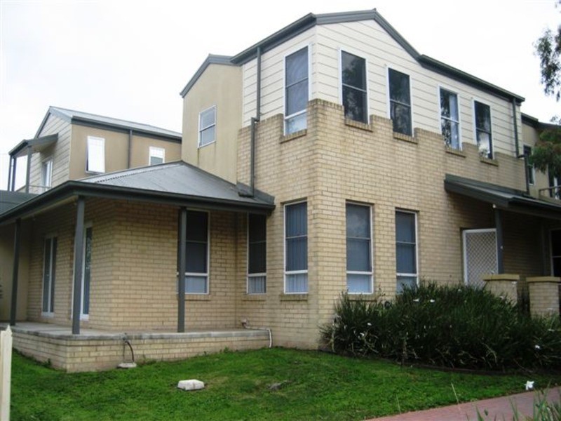 3/37-39 Brook Street, Sunbury VIC 3429