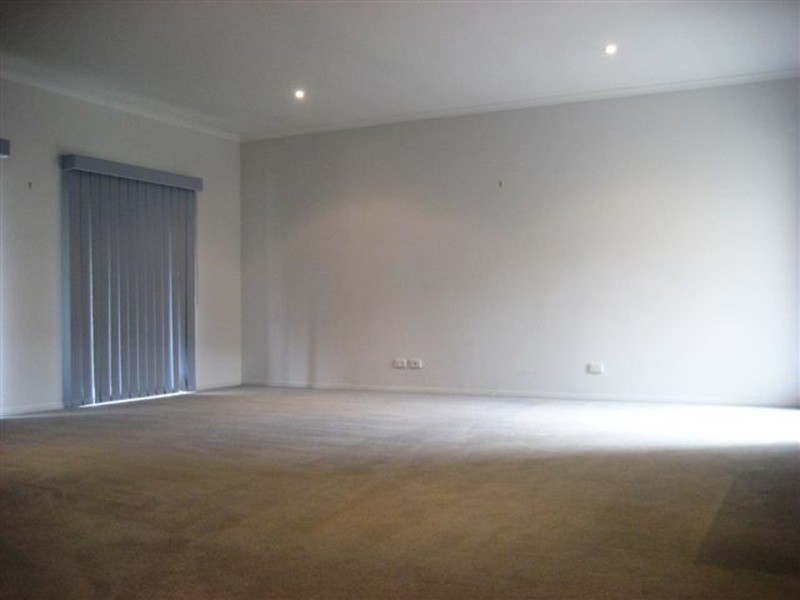 3/37-39 Brook Street, Sunbury VIC 3429