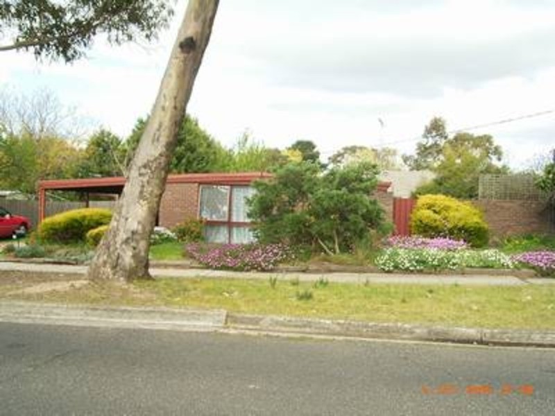 42 McKell Avenue, Sunbury VIC 3429