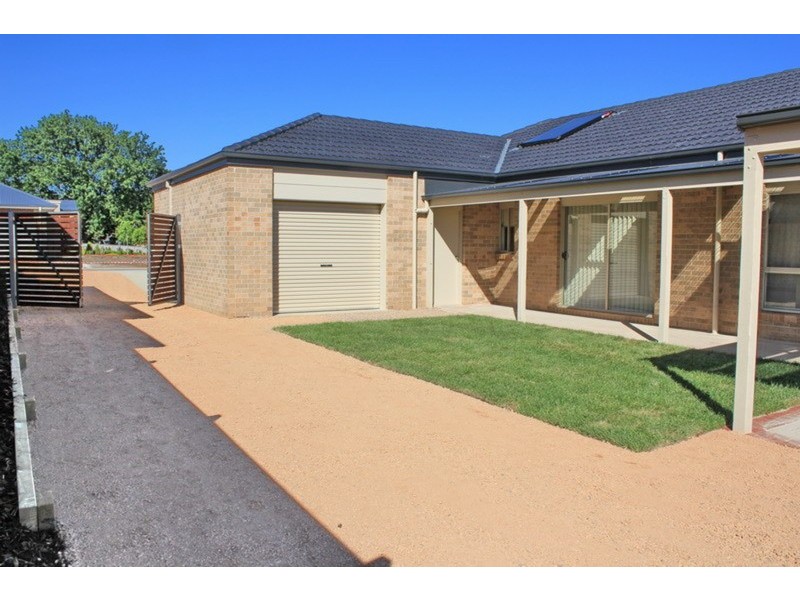 11 Pearce Court, Gisborne VIC 3437