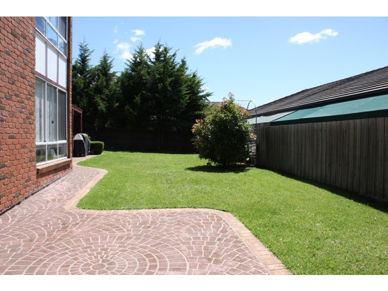20 Fawcett Place, Sunbury VIC 3429