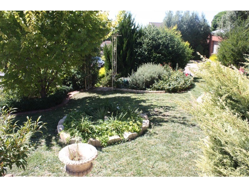 8 Jelimar Court, Sunbury VIC 3429