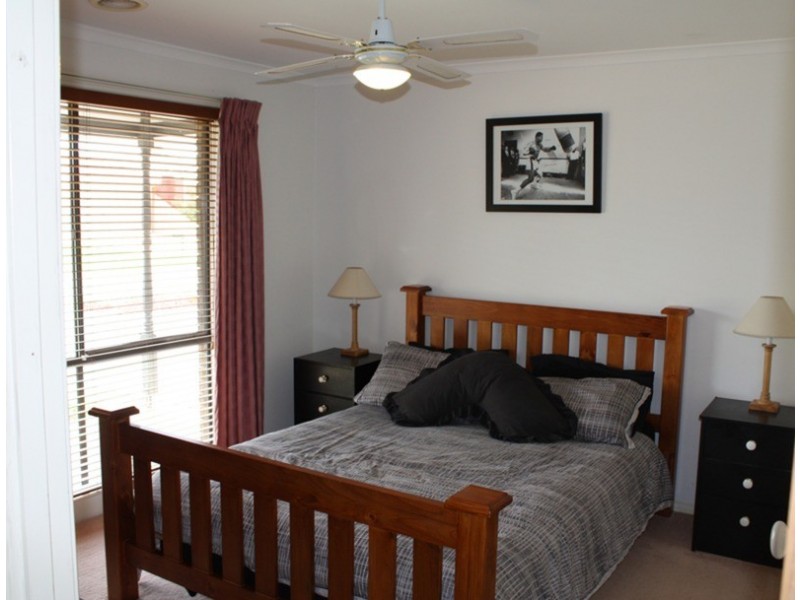 9 Magdalene Court, Sunbury VIC 3429