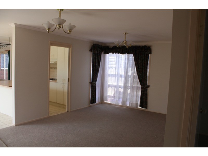 26 Scotch Court, Sunbury VIC 3429