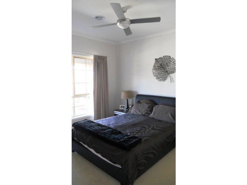 54 Murdoch Court, Sunbury VIC 3429