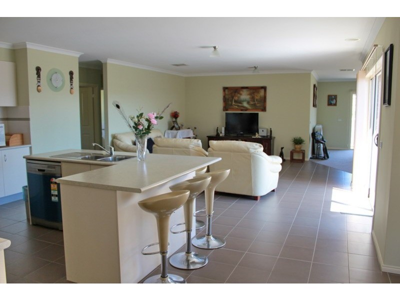 7 Belcher  Way, Gisborne VIC 3437