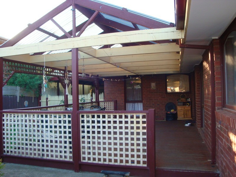 6 Harcourt Close, Sunbury VIC 3429