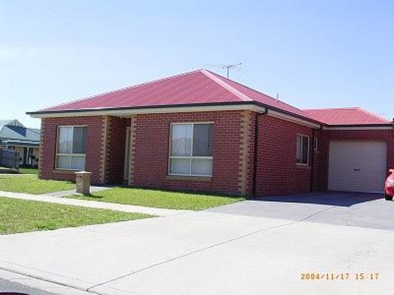 1/23 Fremantle Road, Sunbury VIC 3429