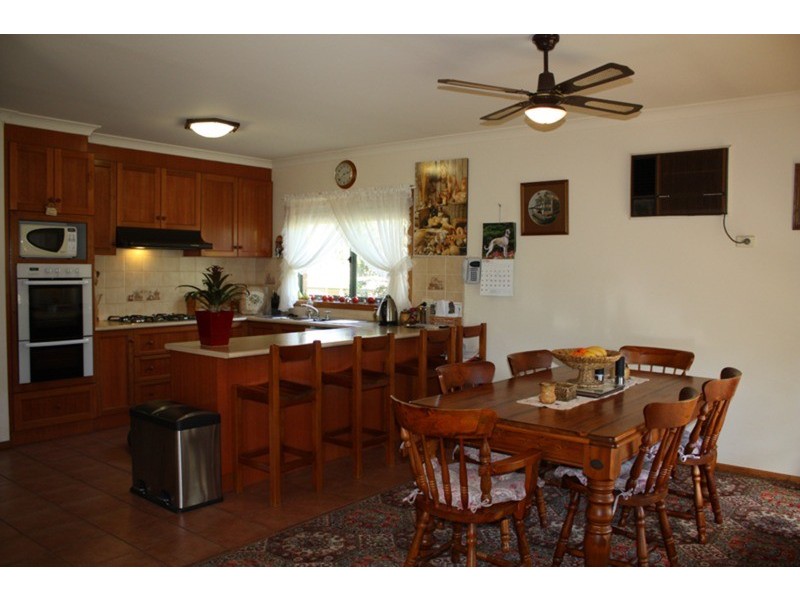 3 Hasluck Court, Sunbury VIC 3429