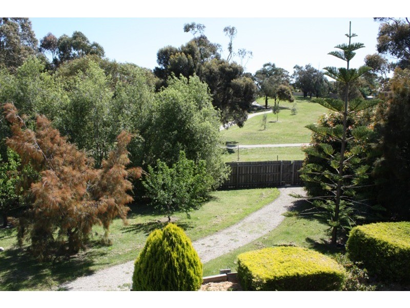 3 Hasluck Court, Sunbury VIC 3429