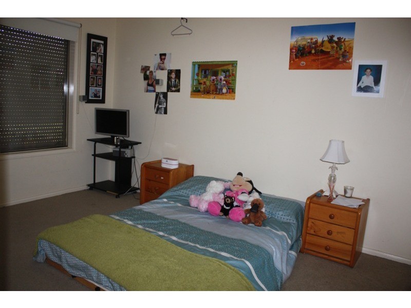 26 Charter Road East, Sunbury VIC 3429