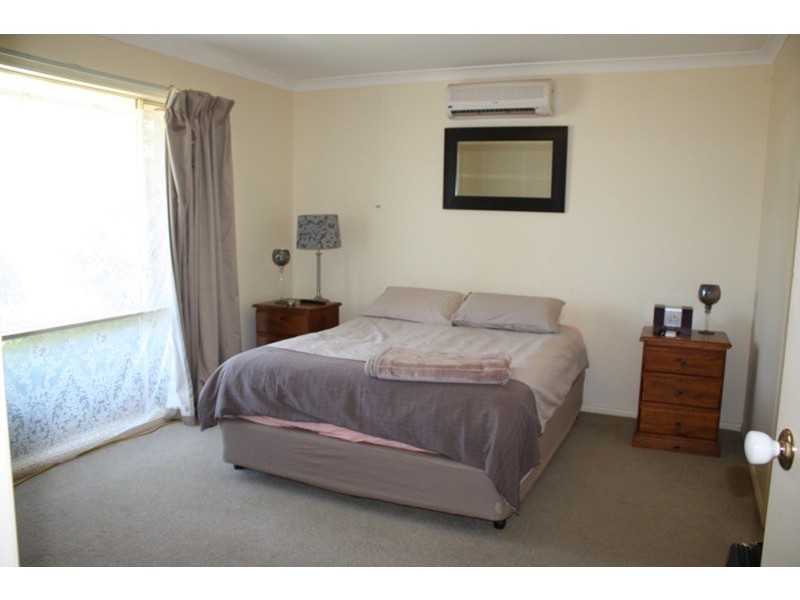 26 Charter Road East, Sunbury VIC 3429
