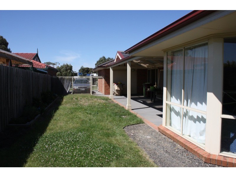 26 Charter Road East, Sunbury VIC 3429