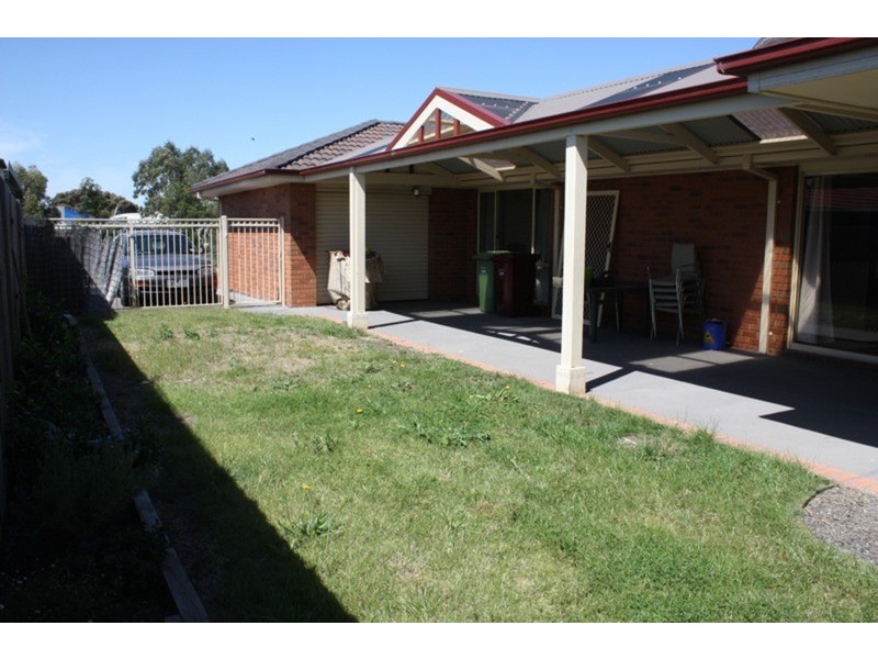 26 Charter Road East, Sunbury VIC 3429