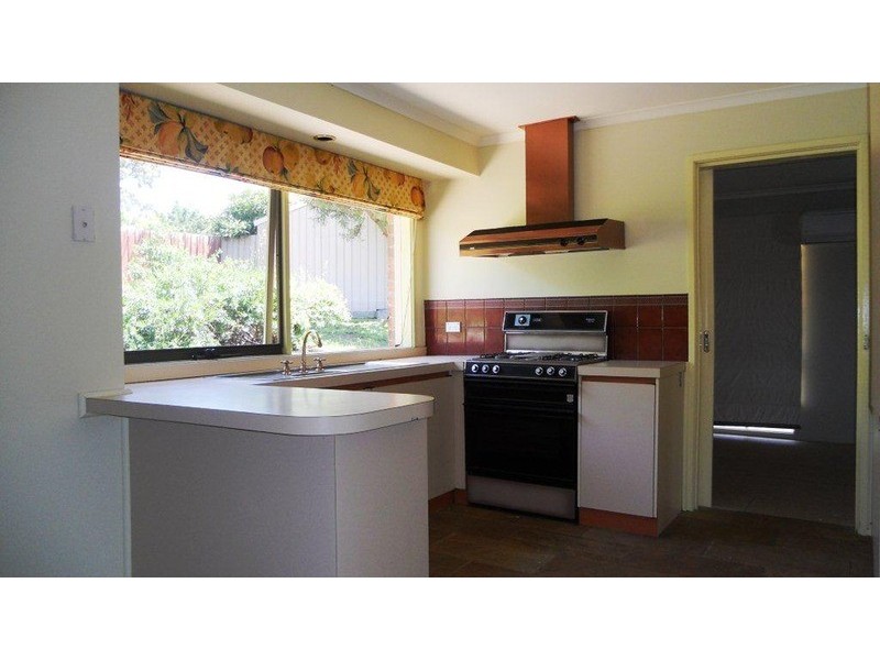 1 Chicola  Close, Sunbury VIC 3429