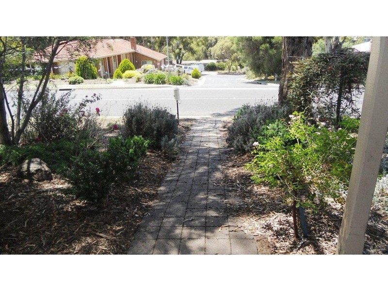 1 Chicola  Close, Sunbury VIC 3429