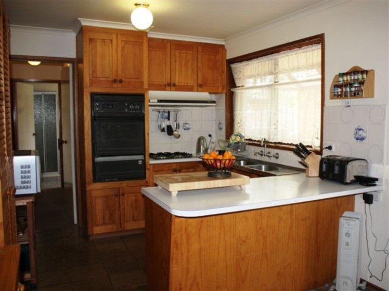 1 Cawl Court, Sunbury VIC 3429