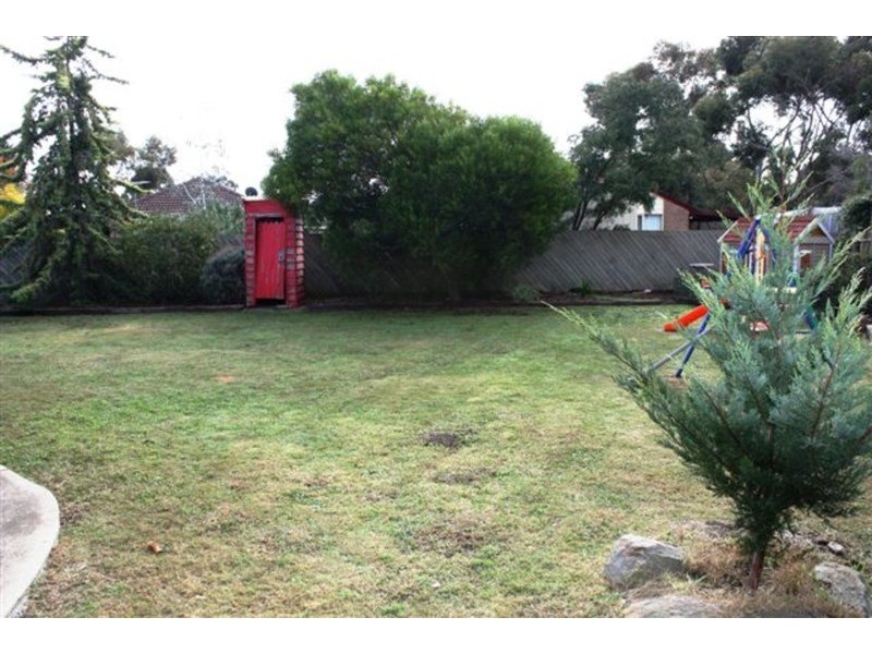 1 Cawl Court, Sunbury VIC 3429