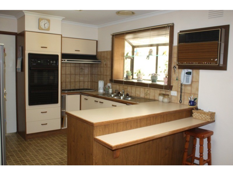 7 Miller  Street, Sunbury VIC 3429