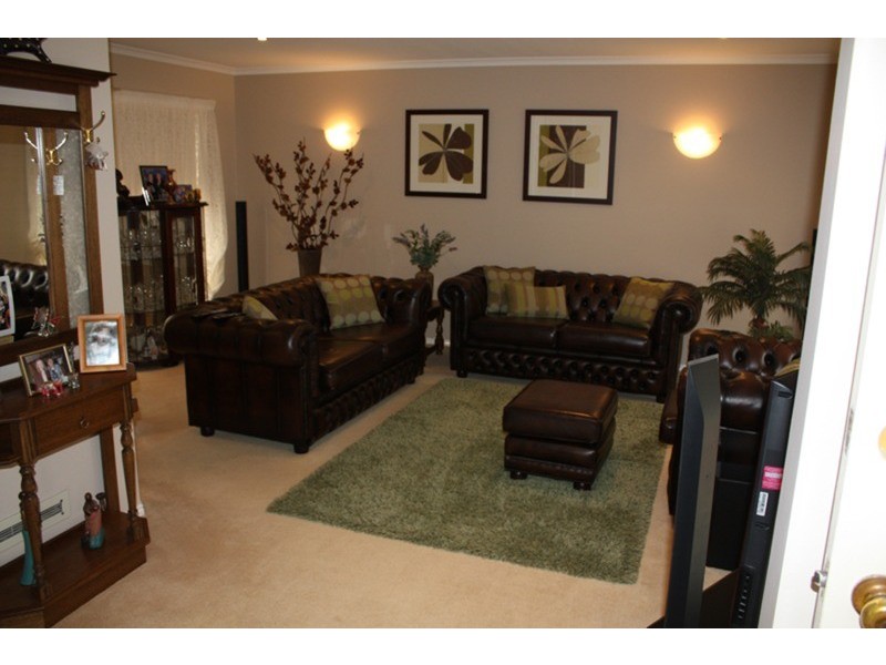 4 Merton Close, Sunbury VIC 3429