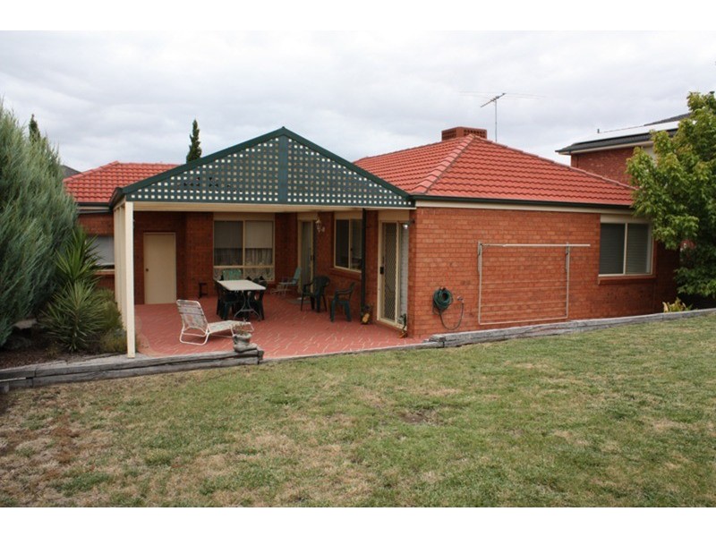 4 Merton Close, Sunbury VIC 3429