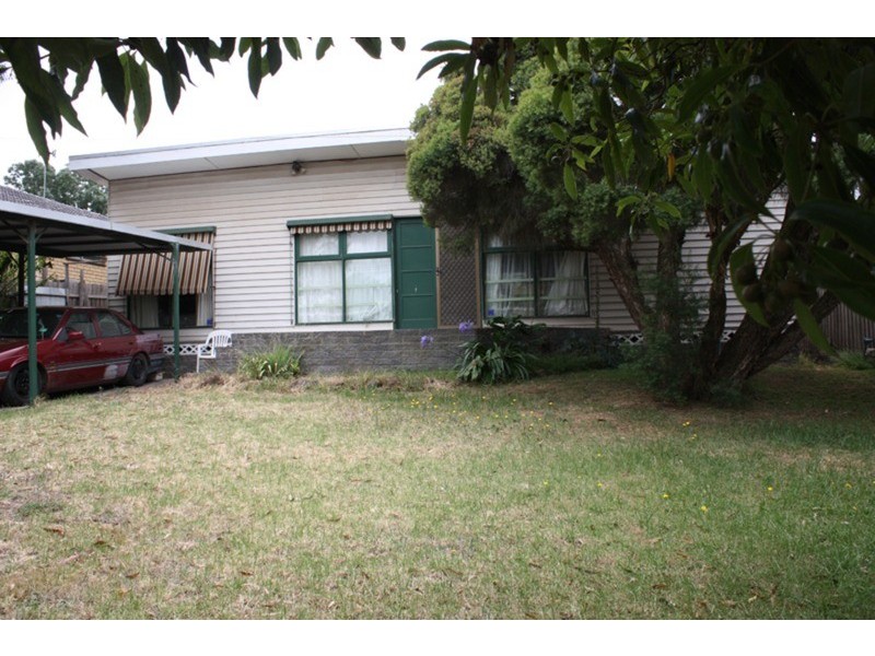 12 Sturt Street, Sunbury VIC 3429