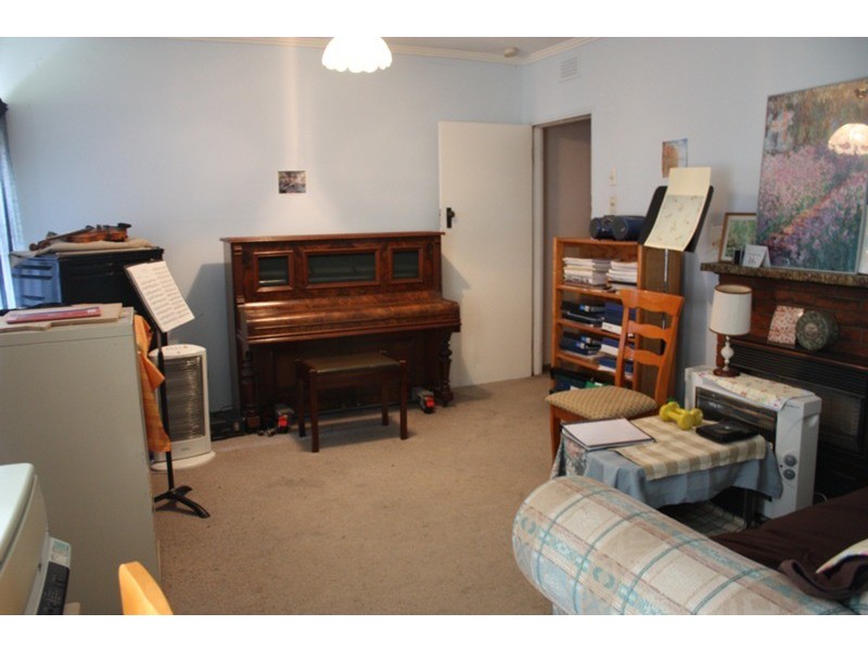 12 Sturt Street, Sunbury VIC 3429