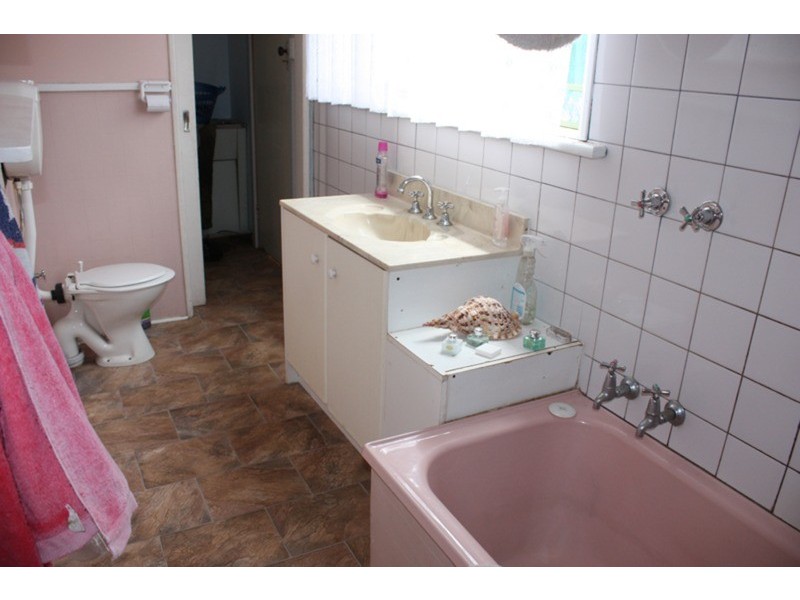 12 Sturt Street, Sunbury VIC 3429