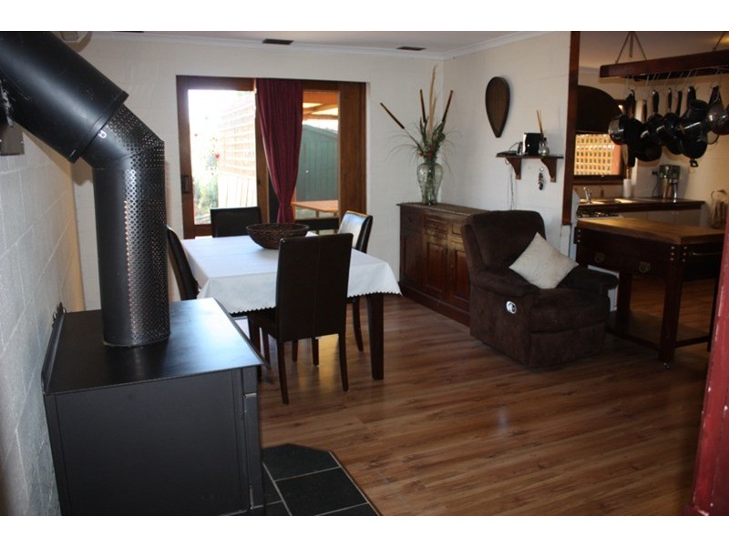 81 Welcome Road, Diggers Rest VIC 3427