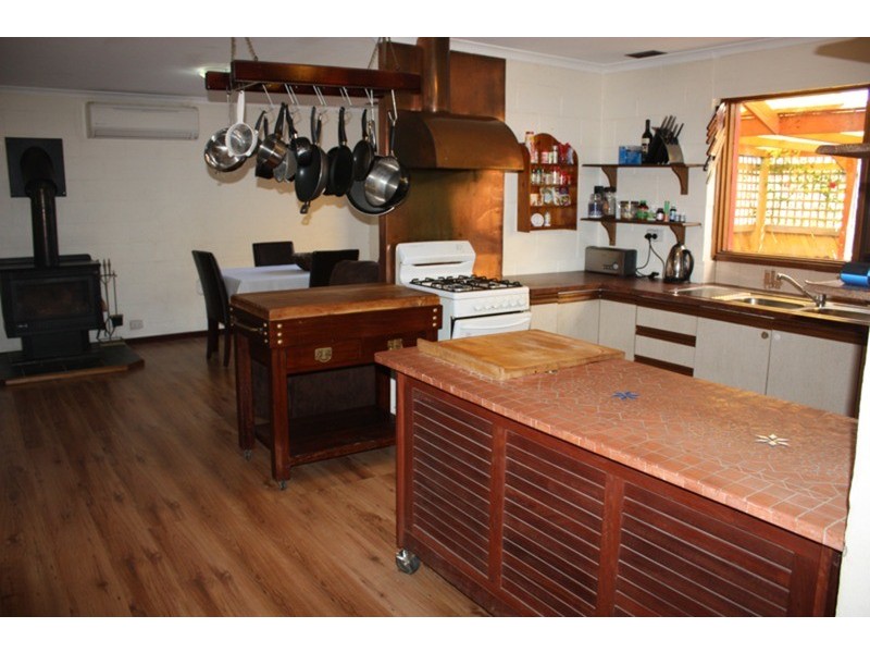 81 Welcome Road, Diggers Rest VIC 3427