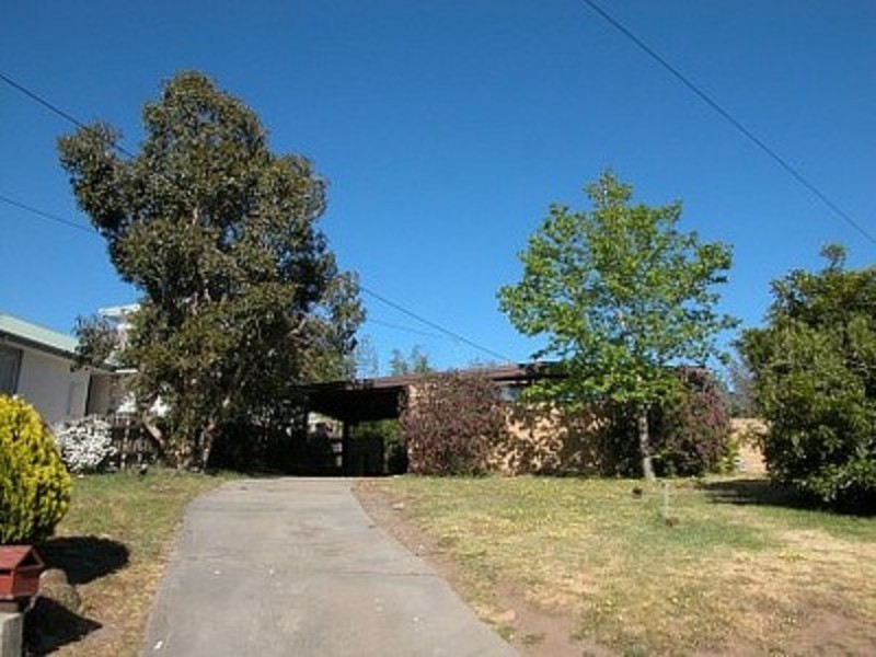 25 Drysdale Street, Sunbury VIC 3429