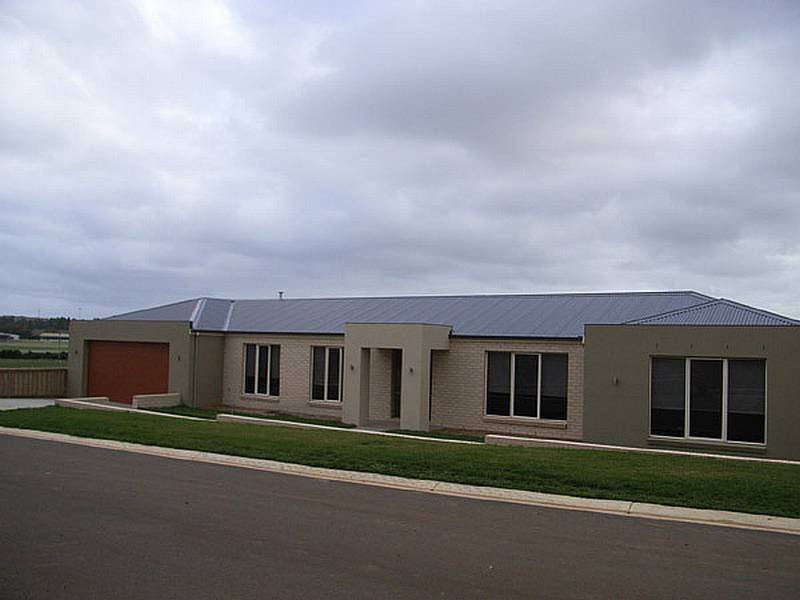 11 Murdoch Avenue, Warrnambool VIC 3280