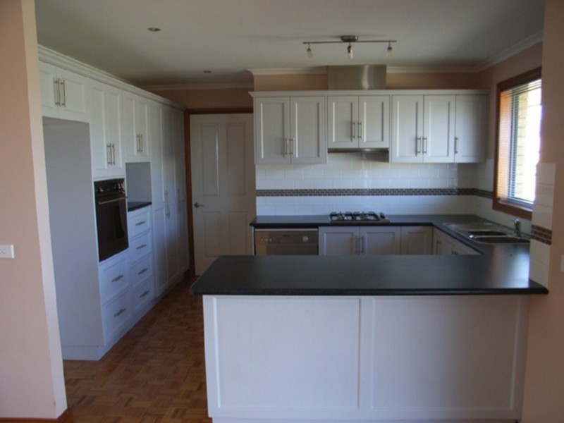 1 Festuca Court, Warrnambool VIC 3280