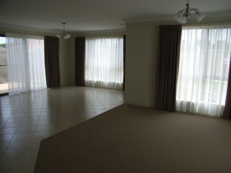 15 Maycarn Court, Warrnambool VIC 3280