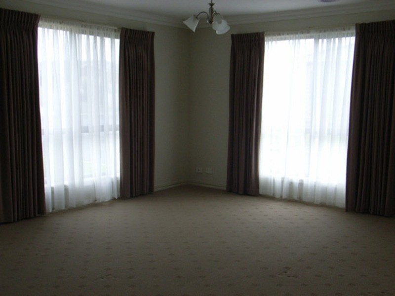 15 Maycarn Court, Warrnambool VIC 3280