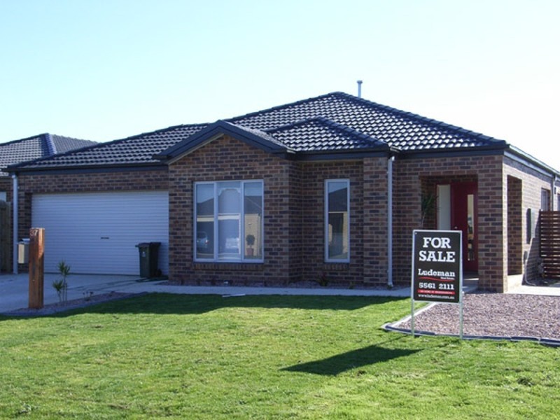 37 Huntingfield Drive, Warrnambool VIC 3280