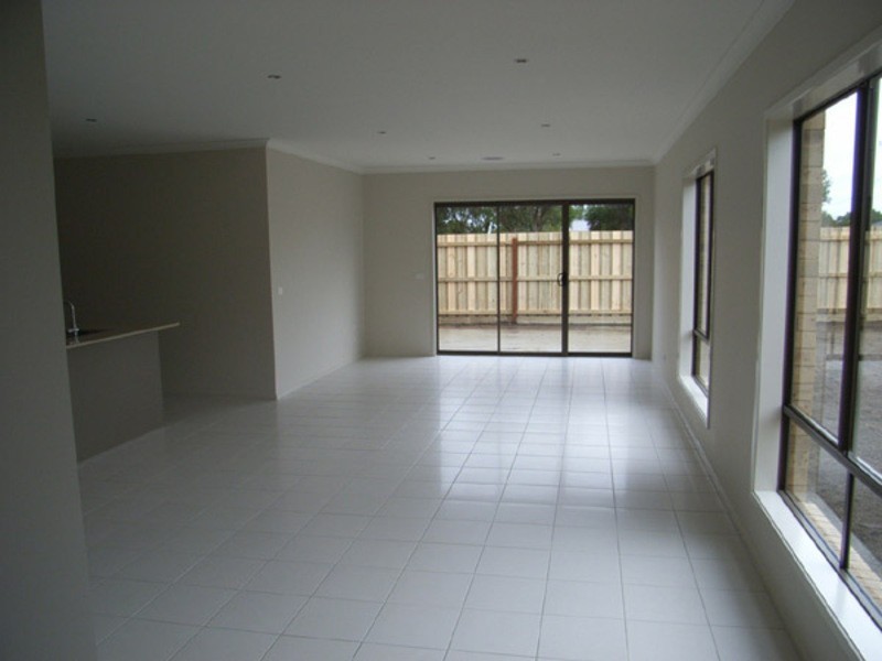 14 Golden Springs Drive, Warrnambool VIC 3280